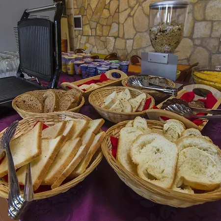 Hotel Plava Laguna Tisno