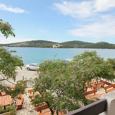 Plava Laguna Hotel Tisno