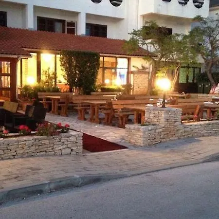 Plava Laguna 3*